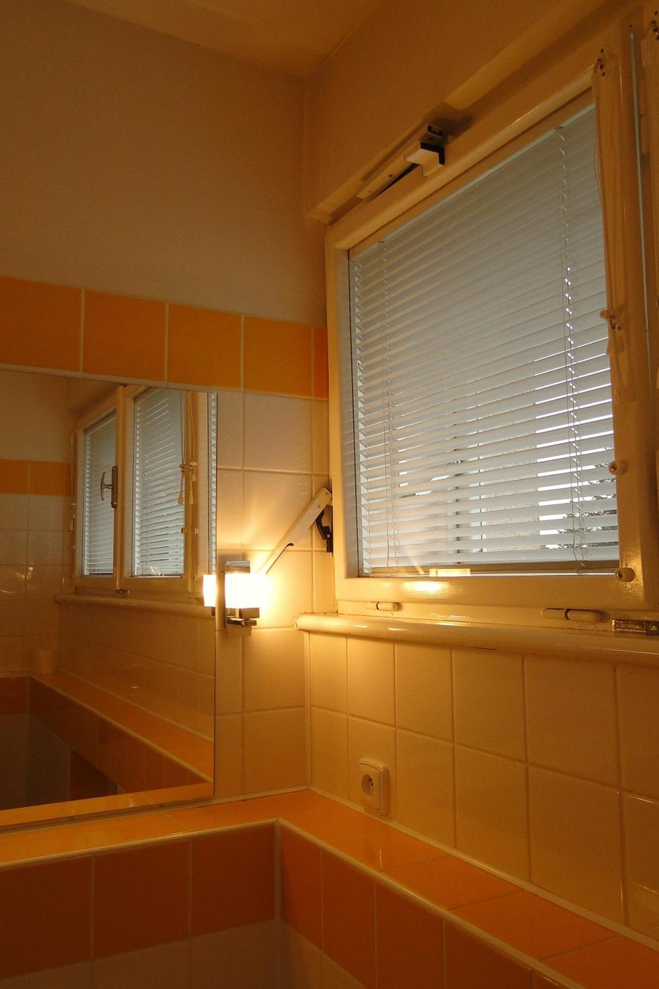 Apartment Stred *
