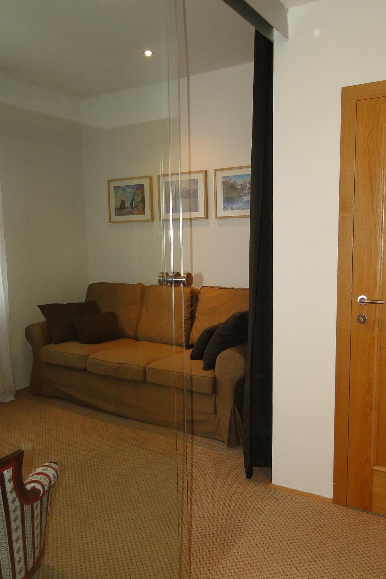 Apartment Stred *